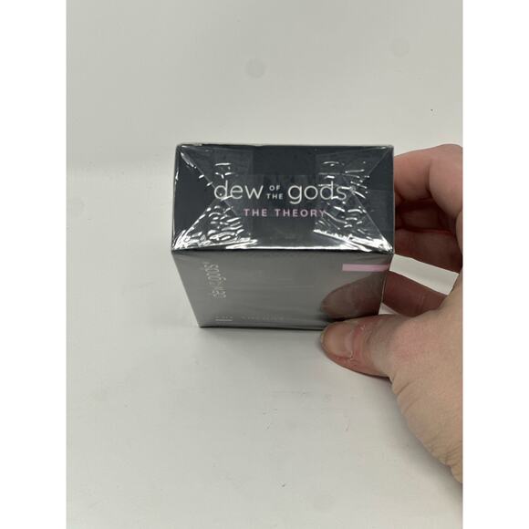 Dew of the Gods The Theory Retinol & Oat Milk Hyaluronic Creme Blend - Picture 2 of 4